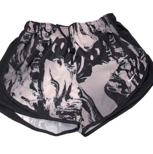 Nike Dri fit black swirl print athletic running shorts size medium